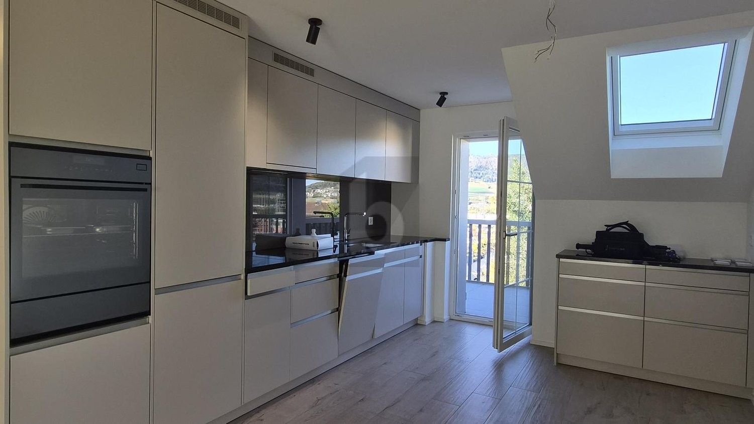 Duplex de 2 ½ pièces, photo 1 sur 4