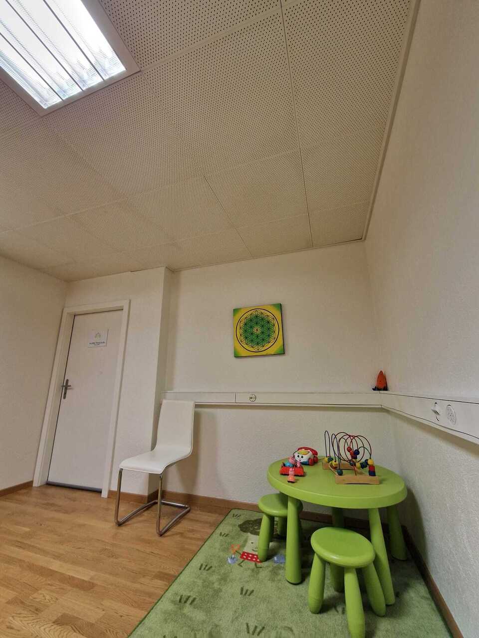 95m² commercial