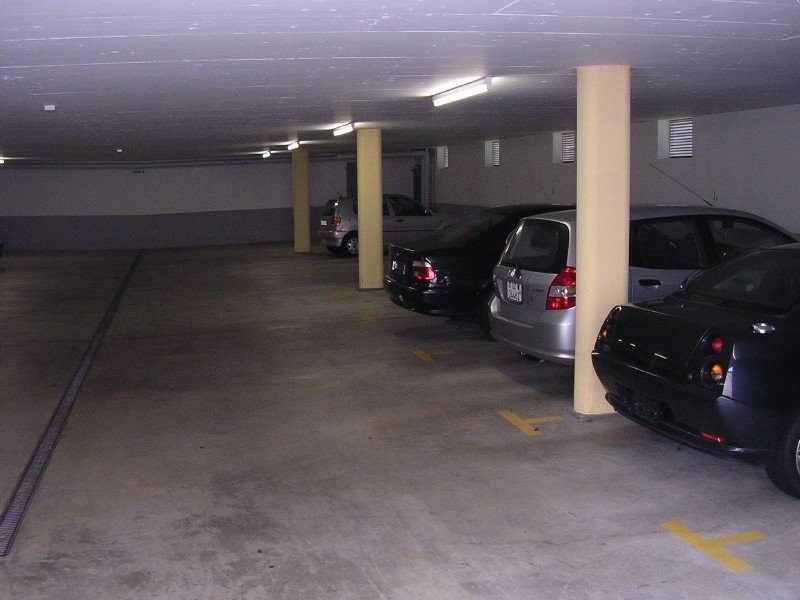 2m² de parking couvert pour vélo, photo 2 sur 2