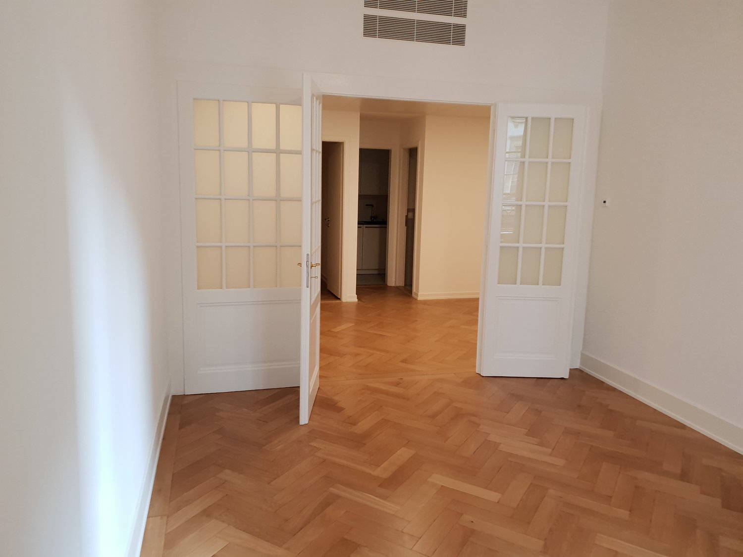 89m² office, photo 3 sur 6