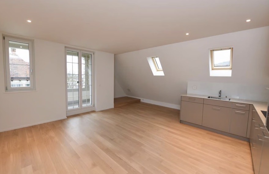 Chambre dans une colocation

Recherche une colocataire pour un bel appartement de 3½ pièces à Adliswil 🌿

Je m'appelle Mia, j'ai 21 ans, et je recherche à partir d'octobre une colocataire sympathique pour mon bel appartement de 3½ pièces à Adliswil.

La chambre est non meublée et coûte CHF 1’200.– 