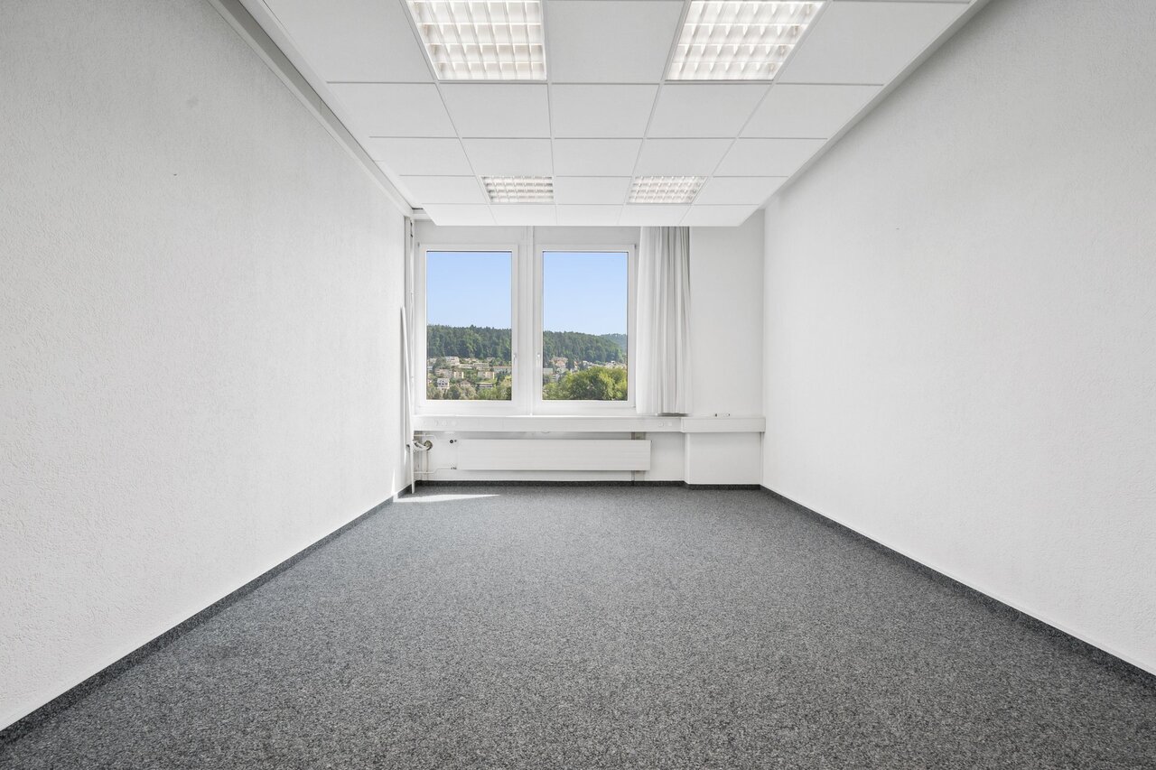 32m² office, photo 1 sur 4