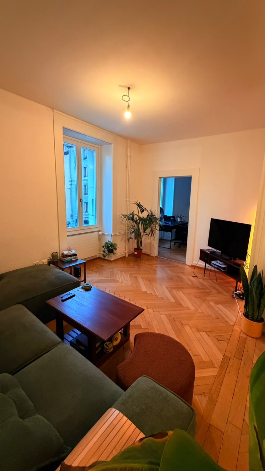 Appartement de 4 pièces, photo 1 sur 10