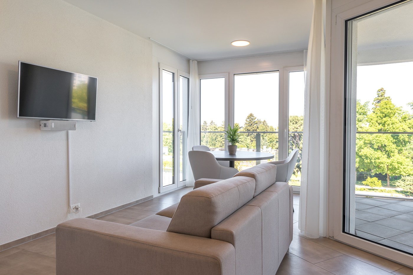 2 ½ pièces appartement meublé, photo 4 sur 8