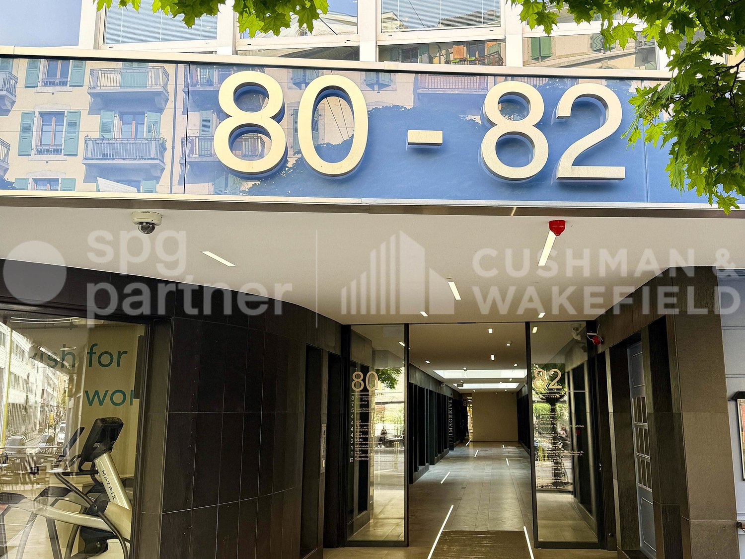 288m² office