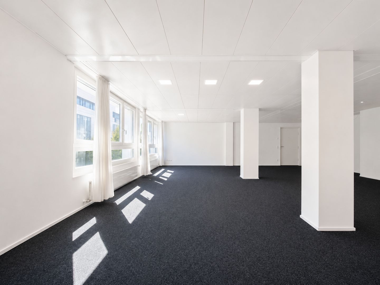 210m² office, photo 2 sur 10