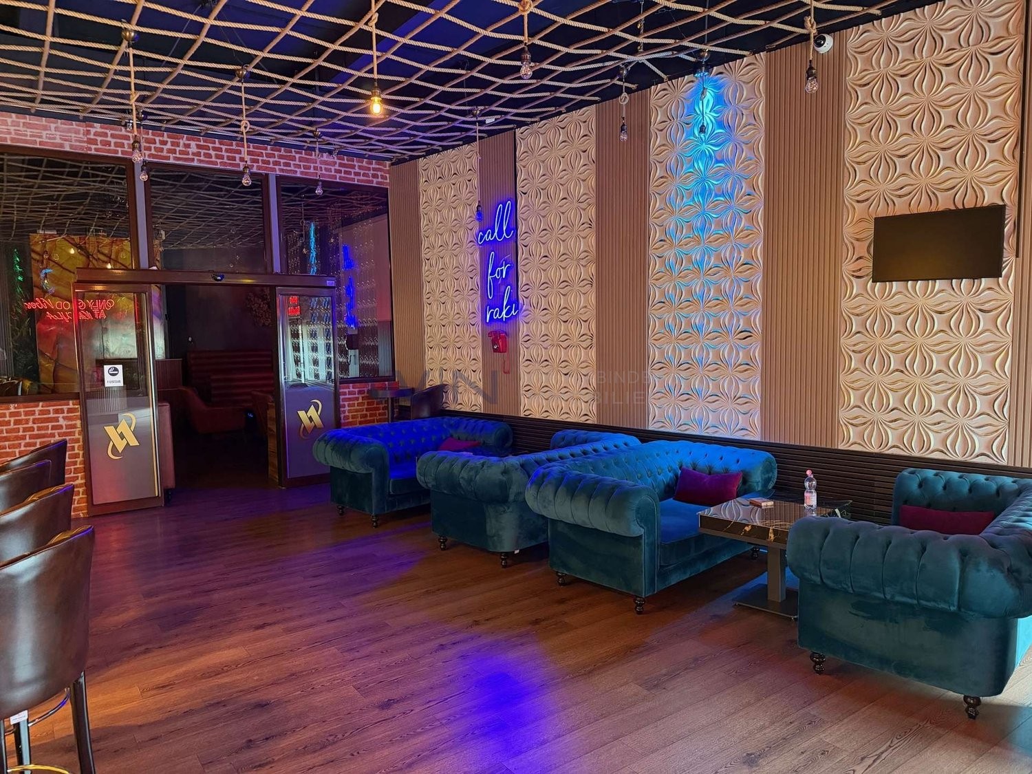 Bar de 550m²