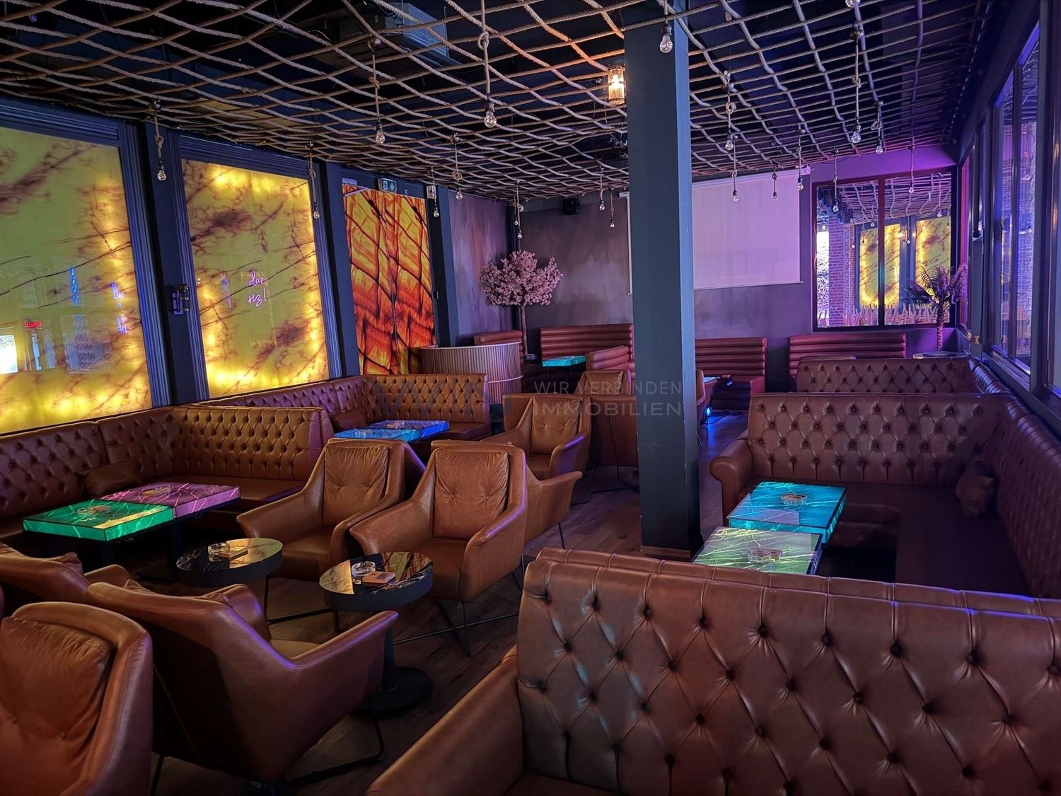 Bar de 550m²