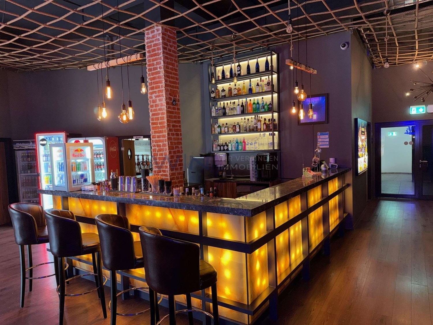 Bar de 550m²