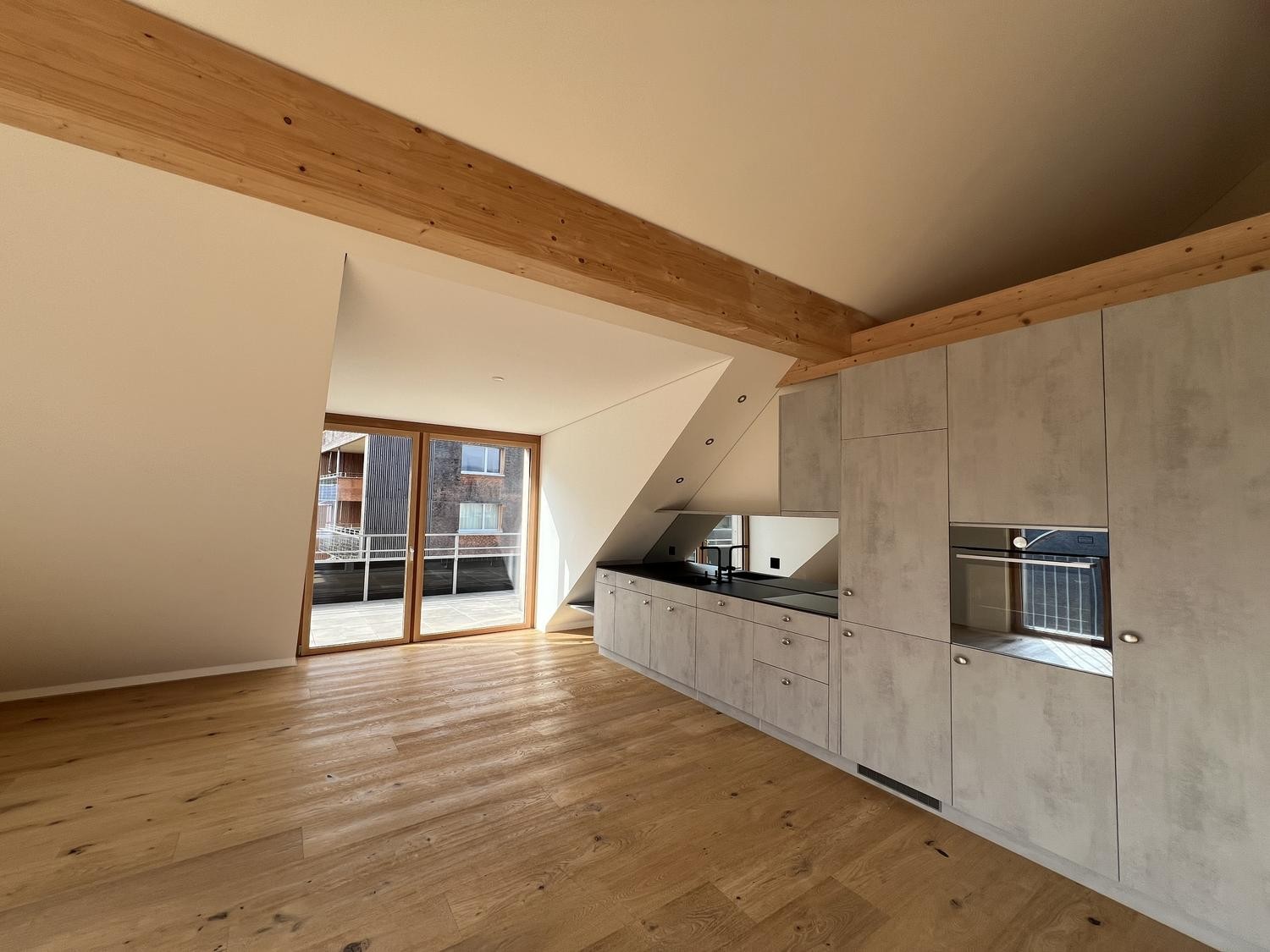 Appartement mansardé de 3 ½ pièces, photo 1 sur 6