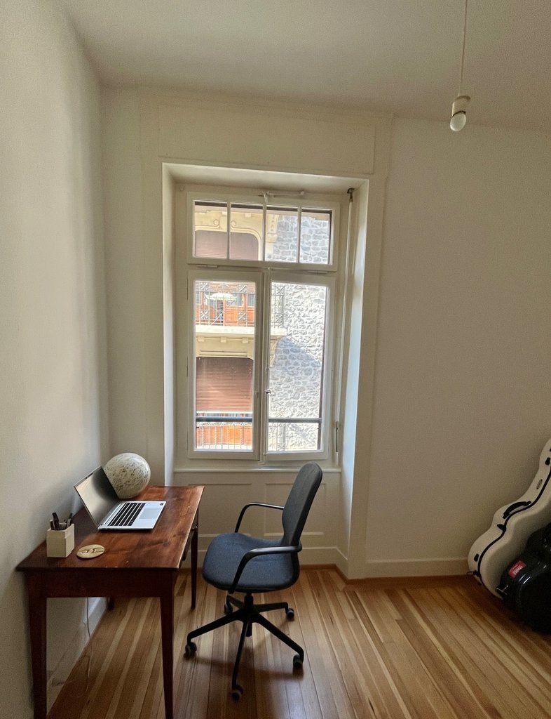 5 rooms apartment