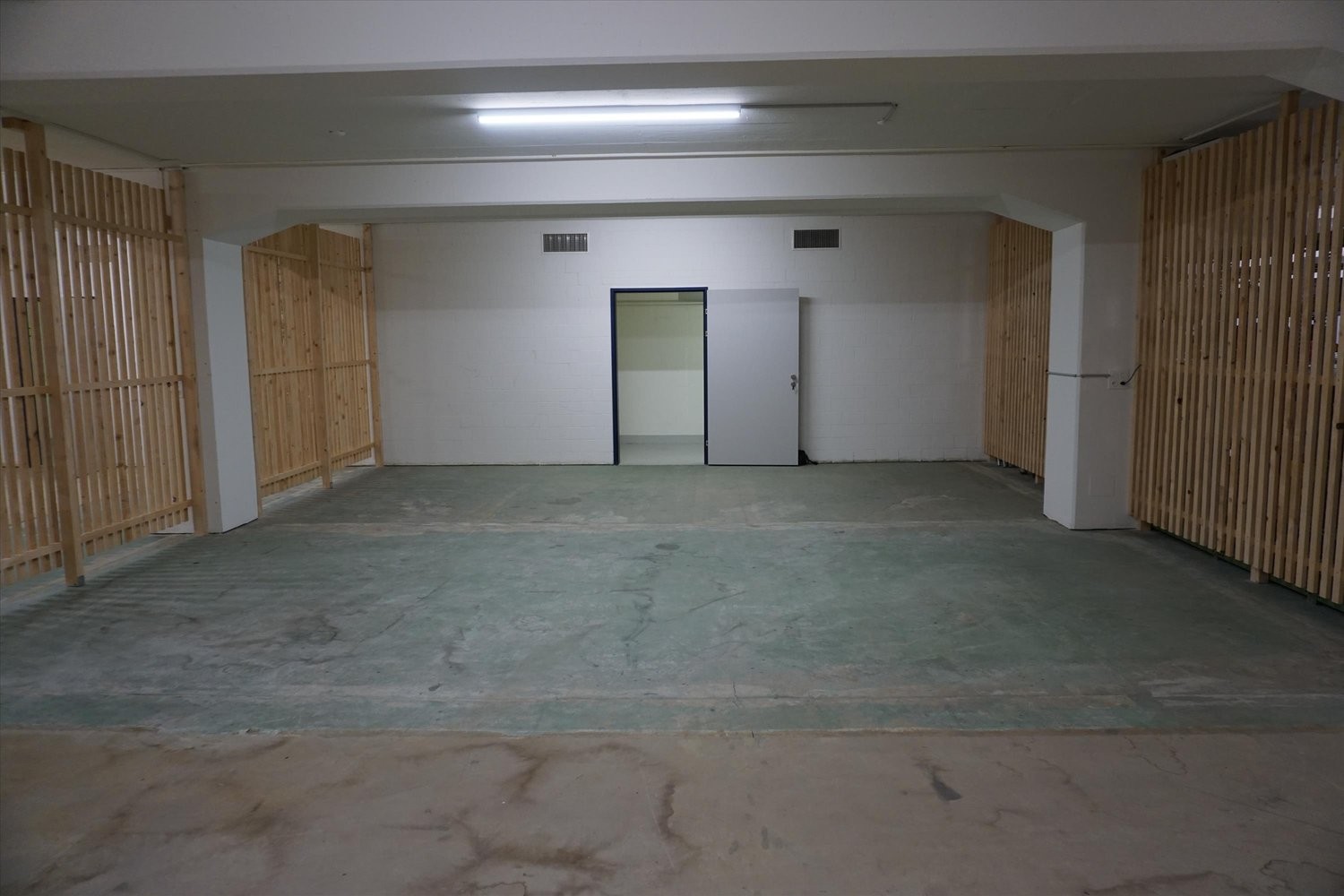 Local de stockage de 92m²