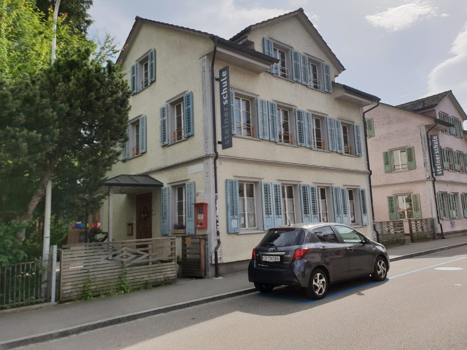 50m² commercial