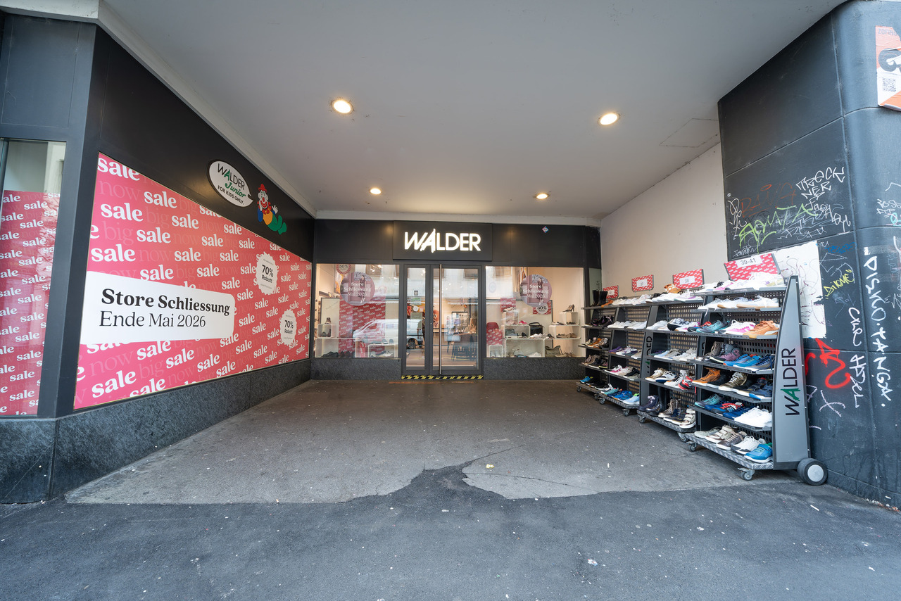 480m² shop