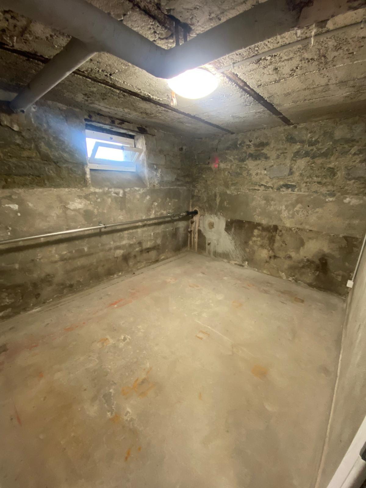 Compartiment de cave, photo 4 sur 6