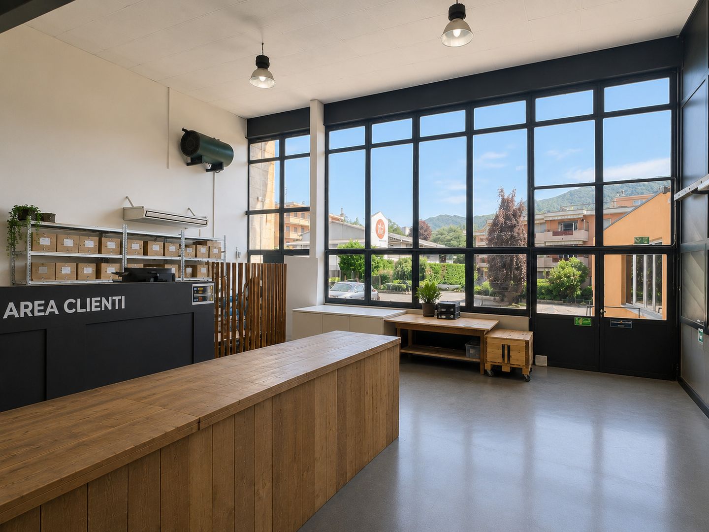 Bureau de 276m², photo 1 sur 8
