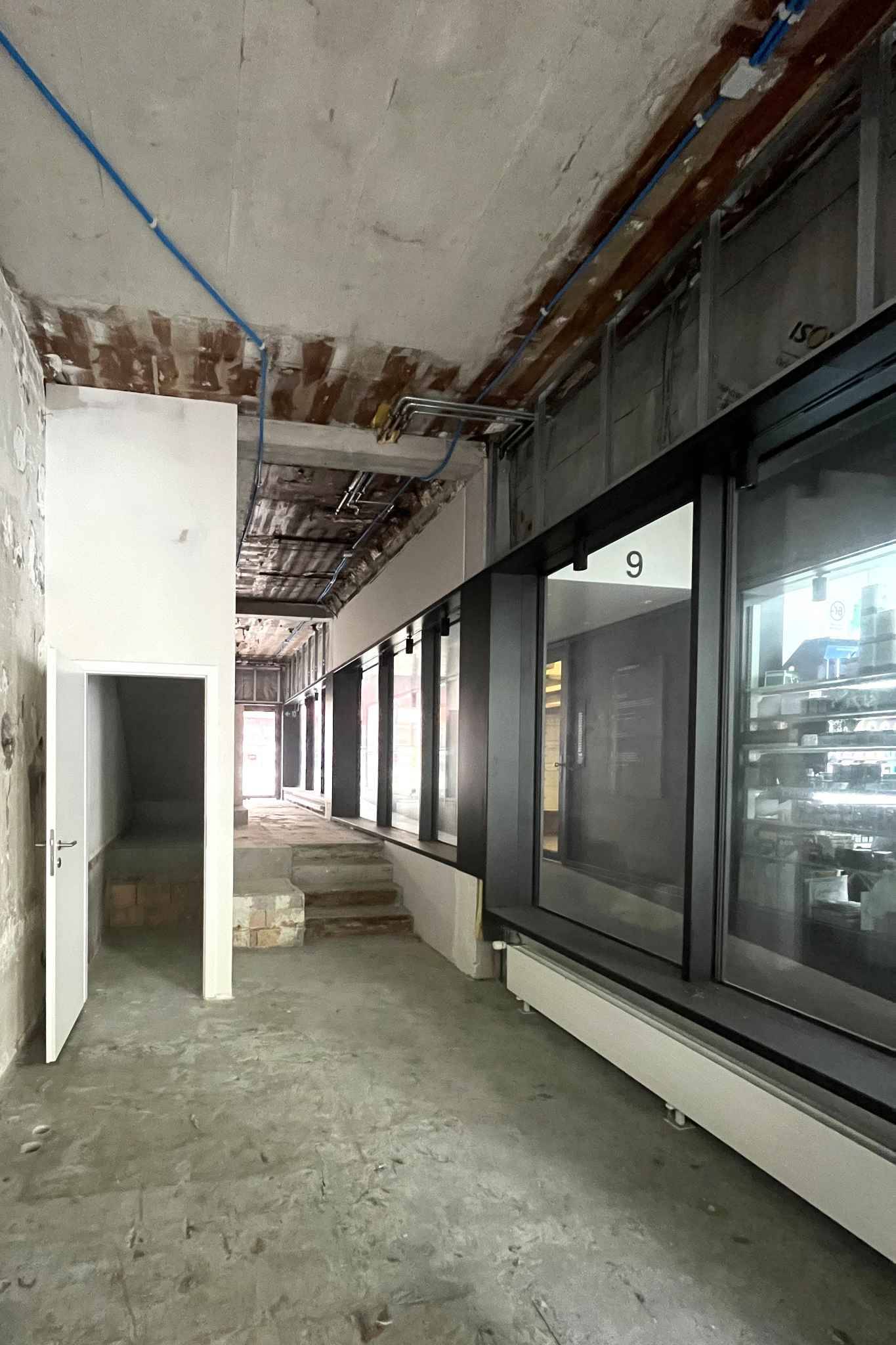 100m² arcade