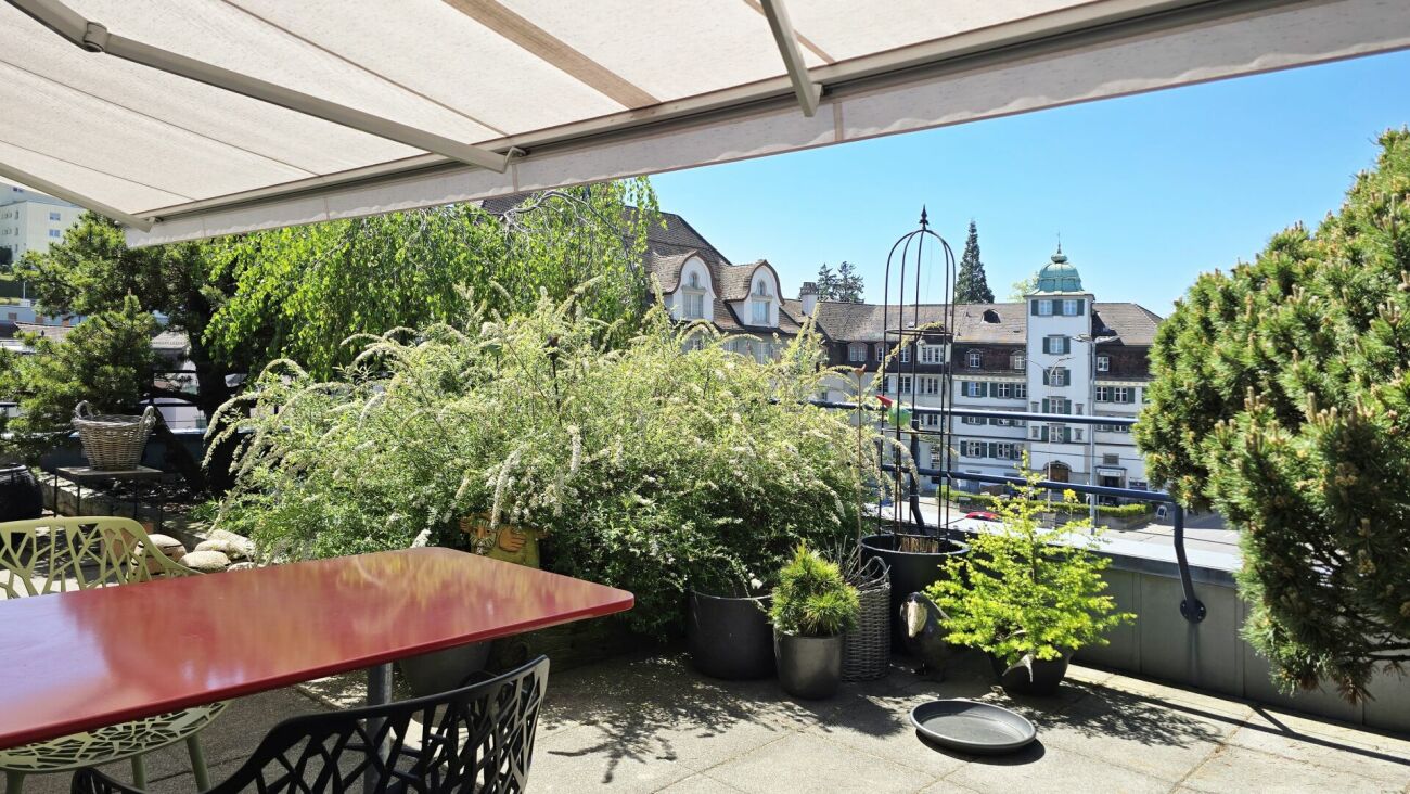 Appartement en attique de 3 ½ pièces, photo 2 sur 5
