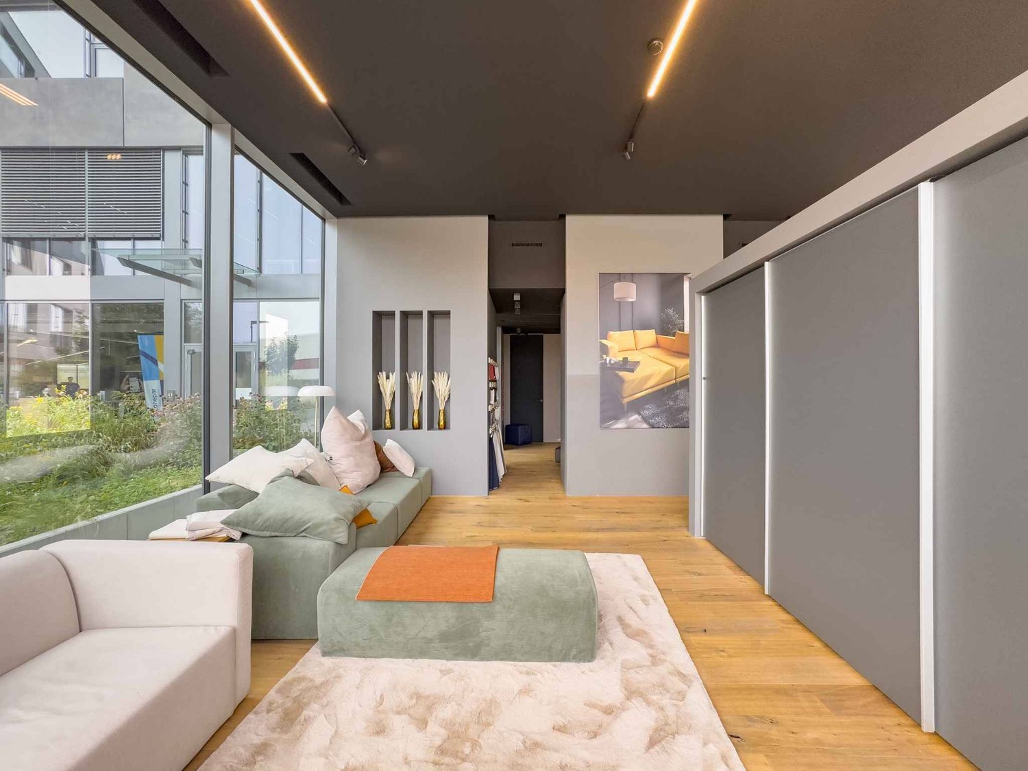 170m² arcade