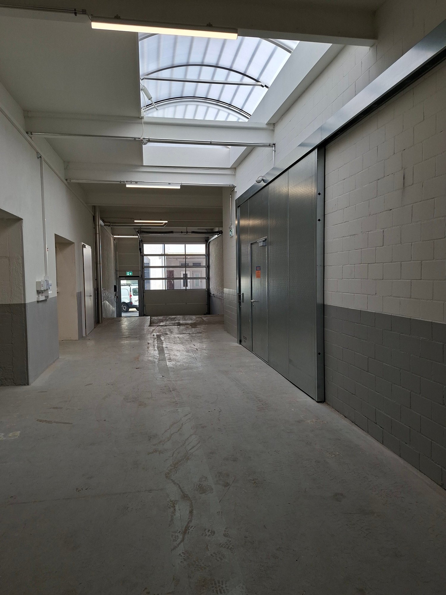 Objet industriel de 95m², photo 4 sur 5