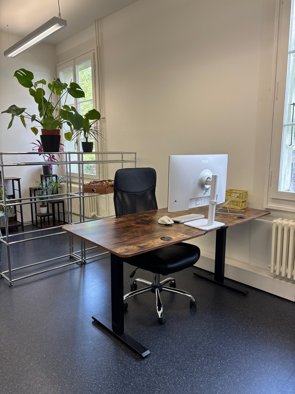 Bureau, photo 2 sur 3
