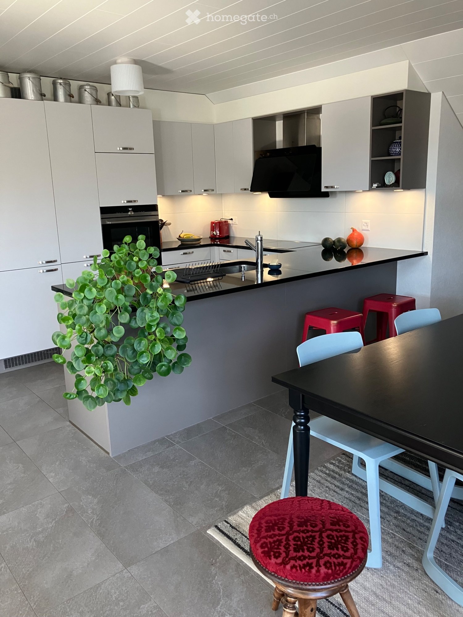 4 rooms apartment, photo 1 sur 5