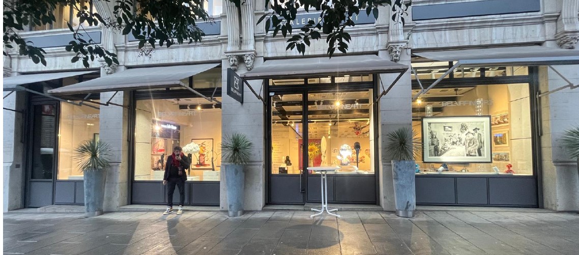 Magasin de 220m², photo 2 sur 3