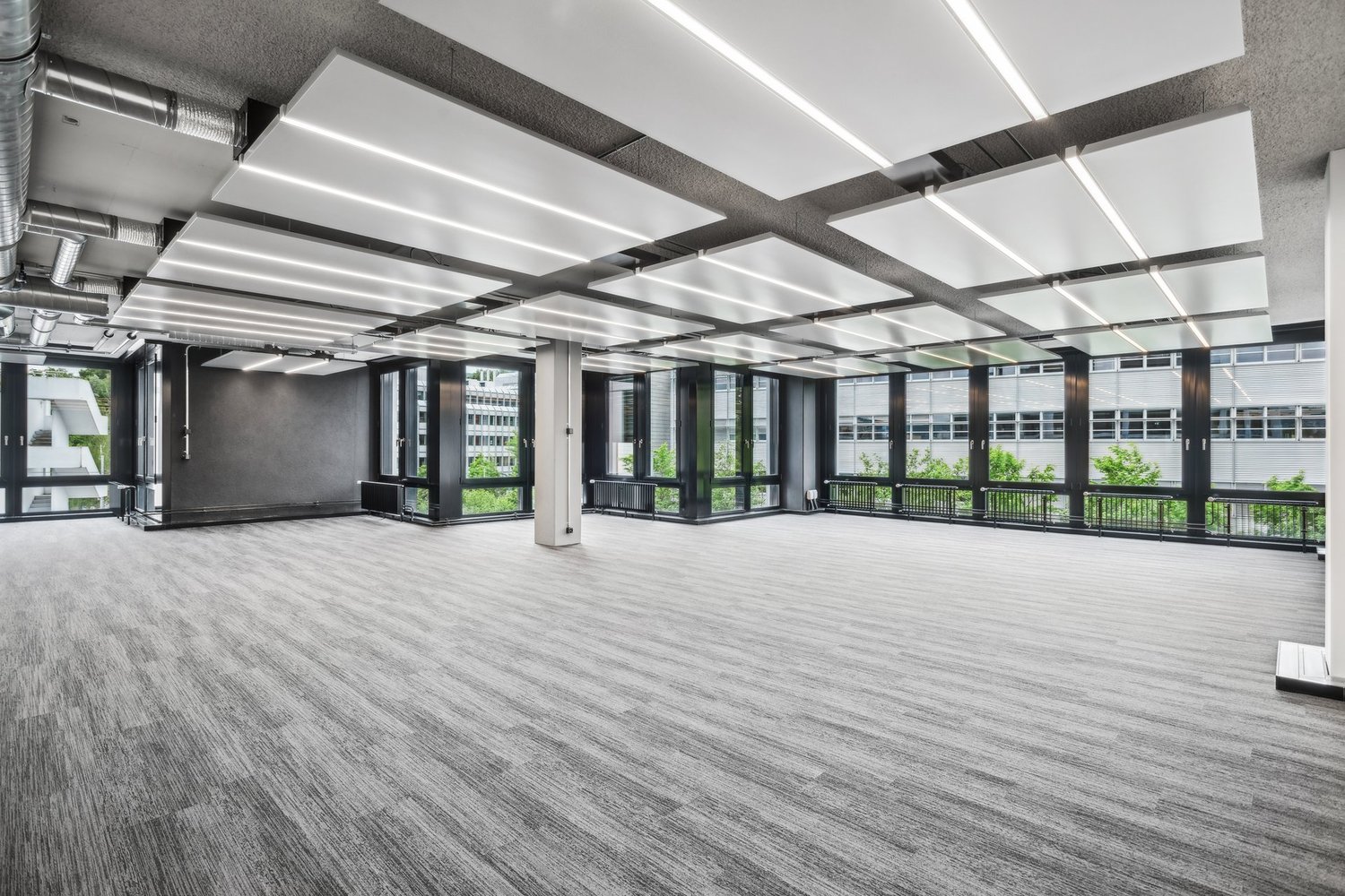 880m² bureau