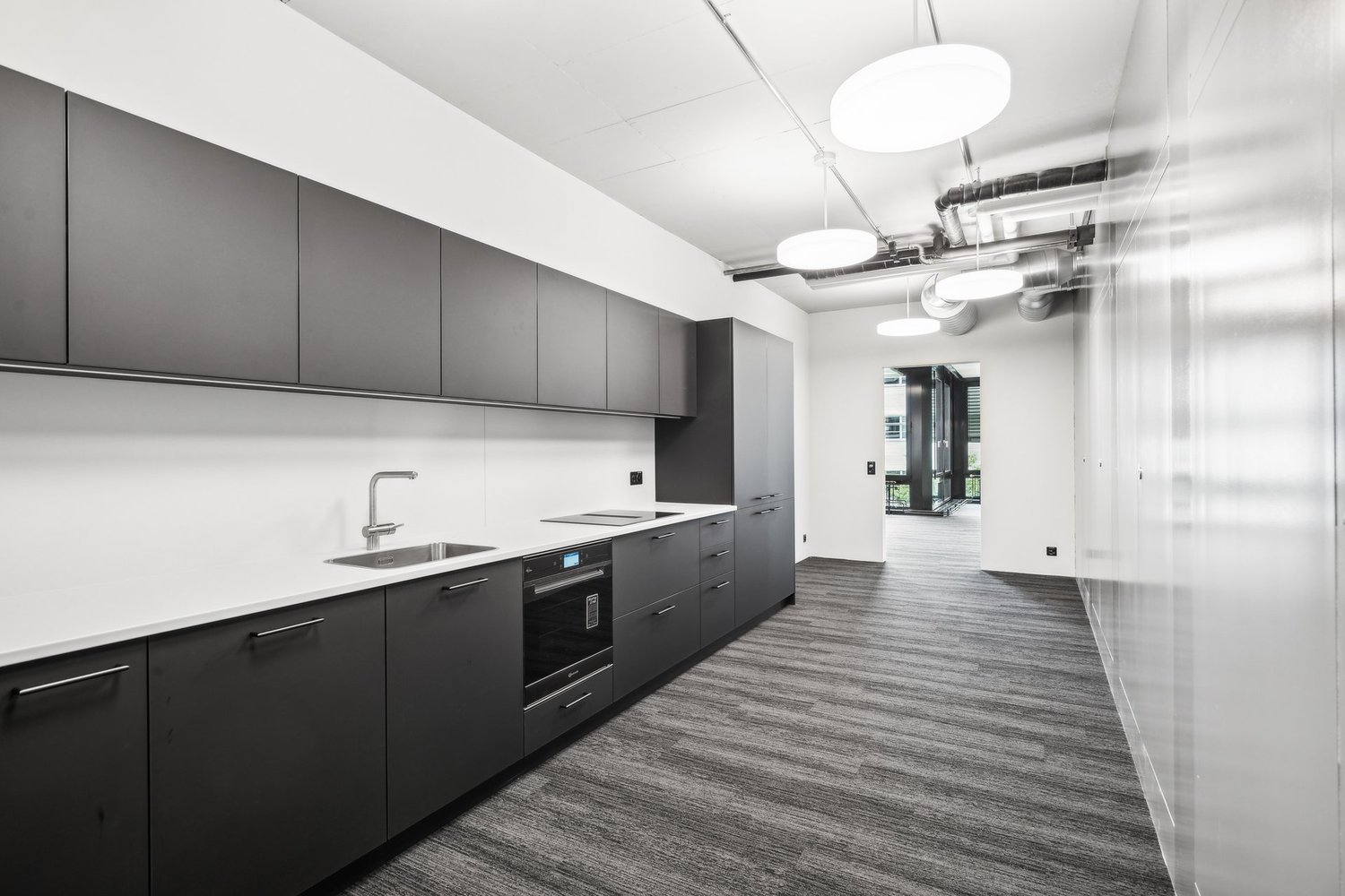 880m² bureau