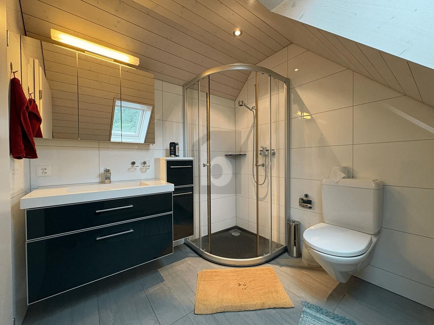 Appartement sous les combles de 3 ½ pièces, photo 3 sur 4
