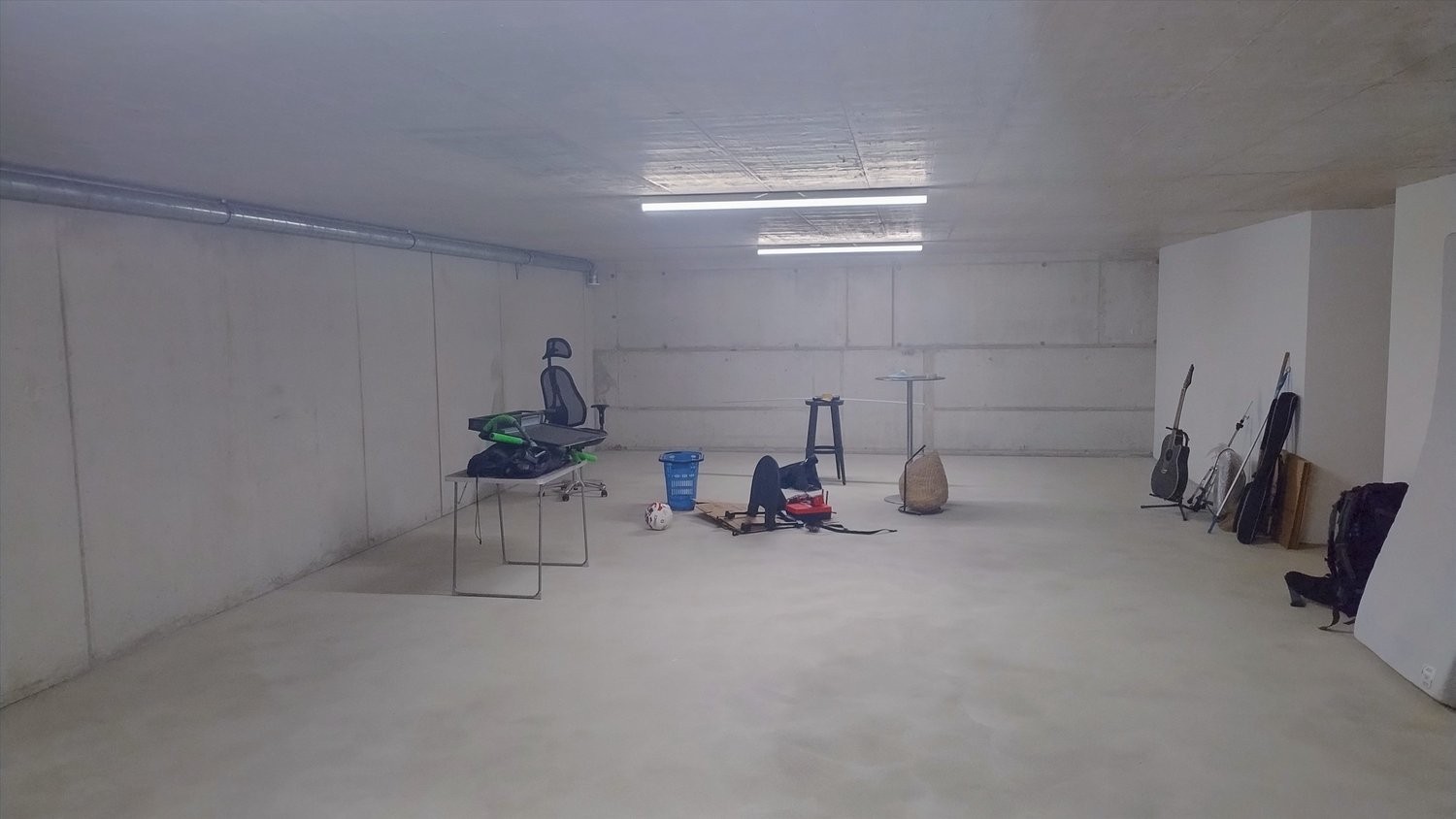 Local de stockage de 75m², photo 3 sur 4