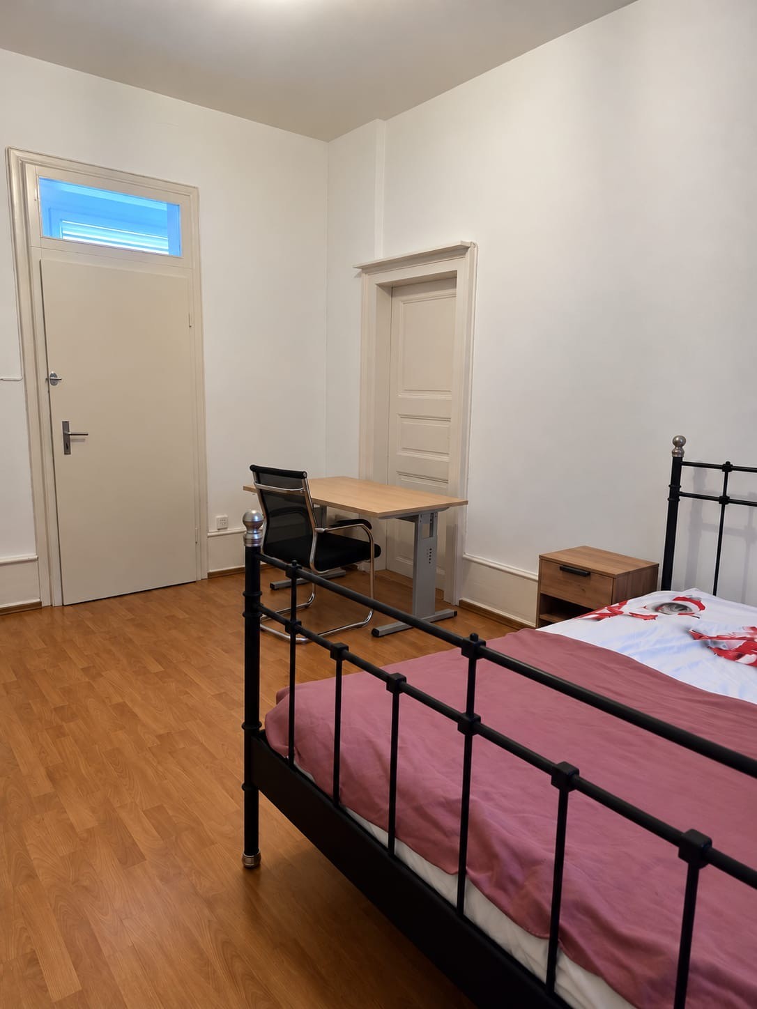 Chambre en colocation, photo 1 sur 5