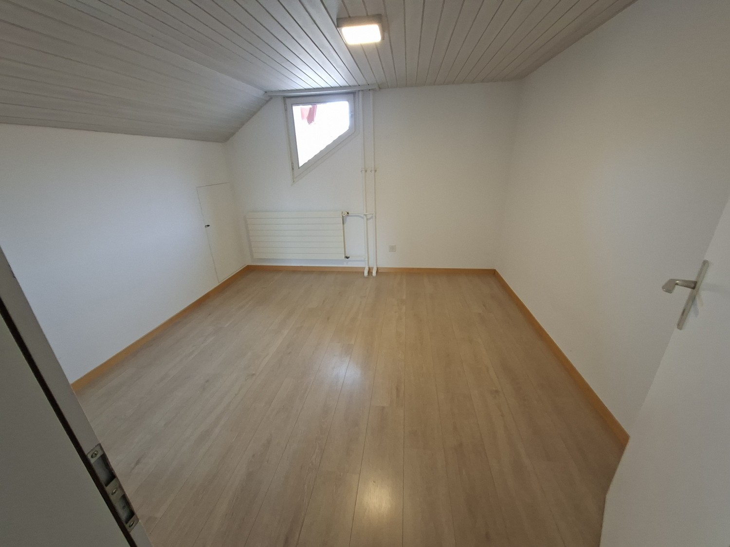 Appartement mansardé de 3 pièces