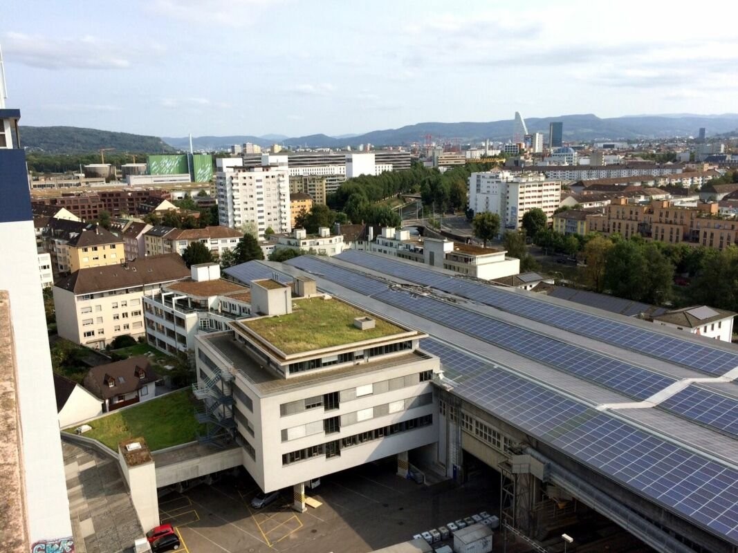 832m² commercial