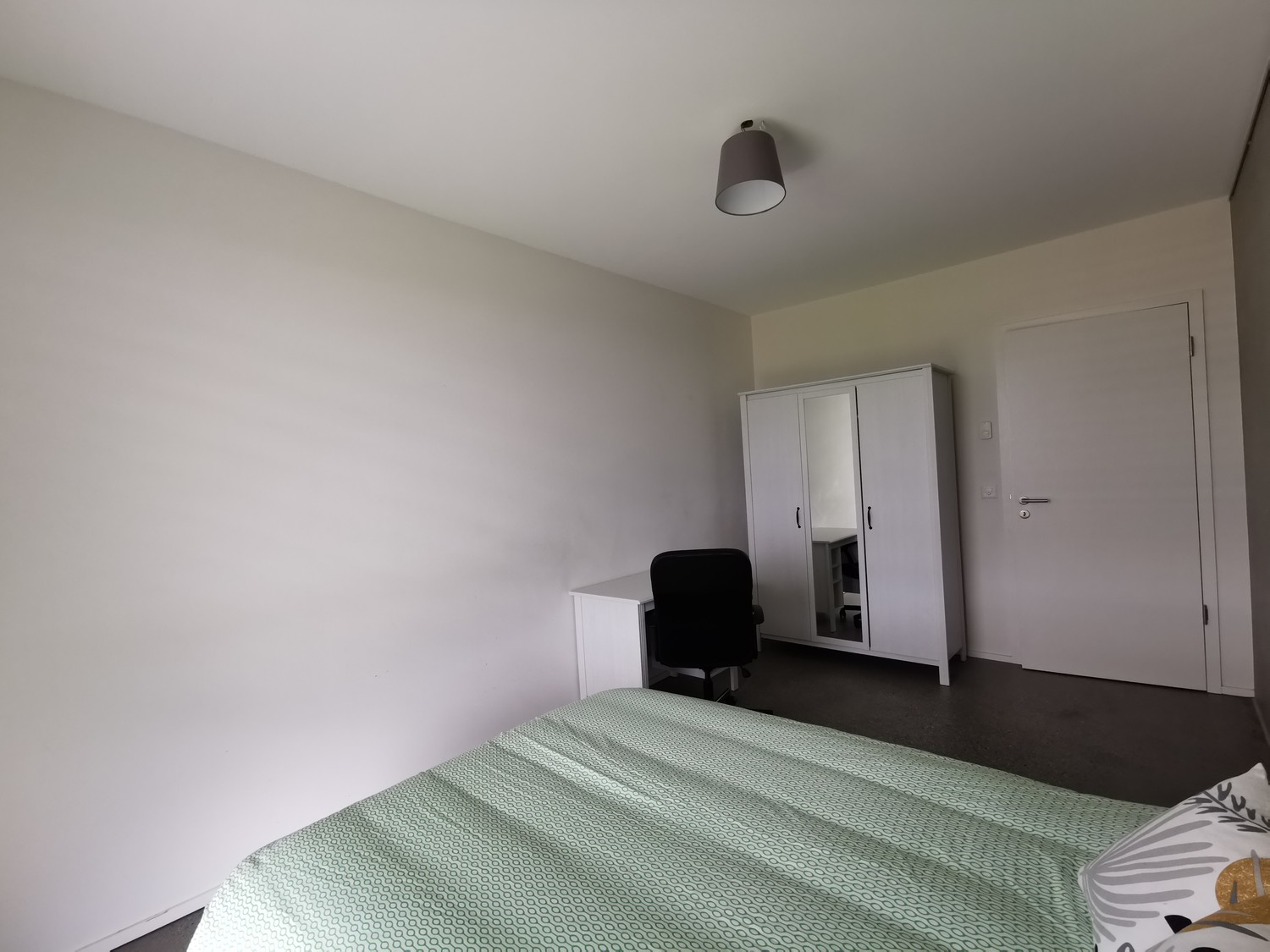 Room in a shared flat, photo 1 sur 9