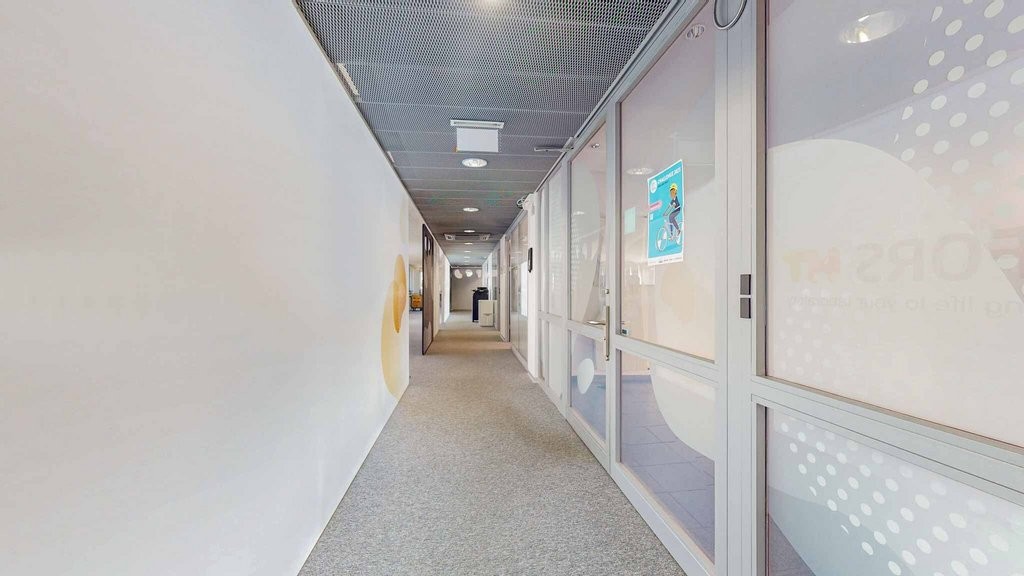 870m² de bureaux