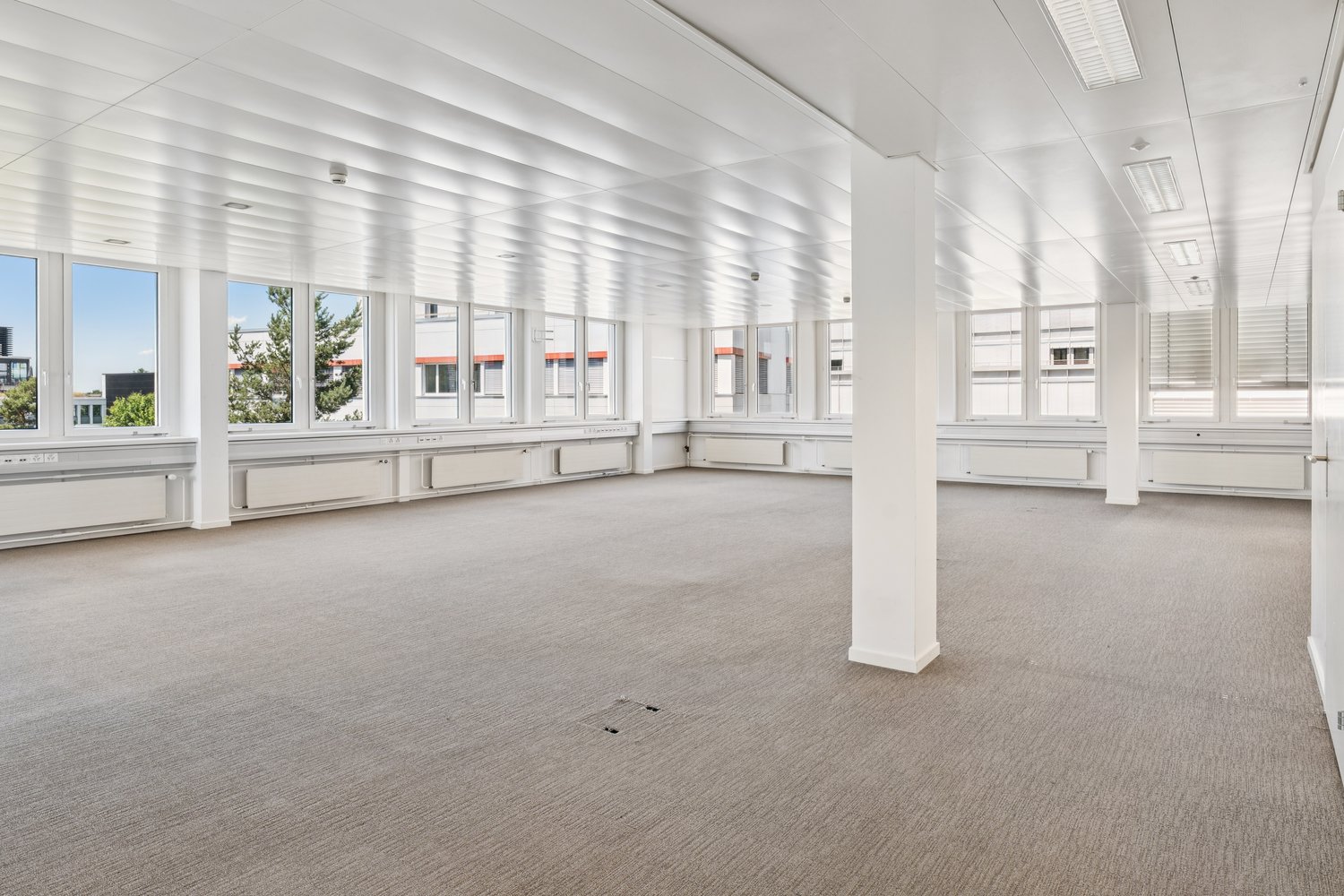 444m² bureau