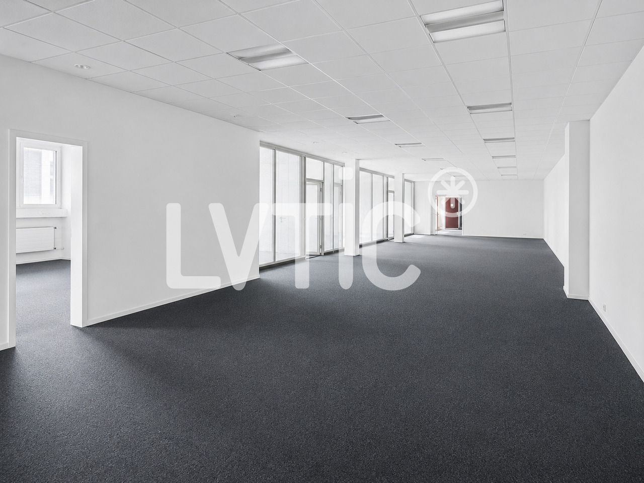 750m² office