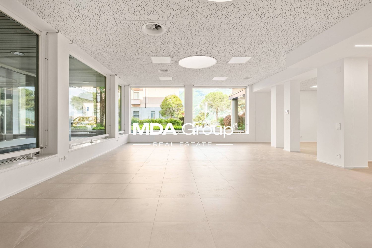 Magasin de 205m²