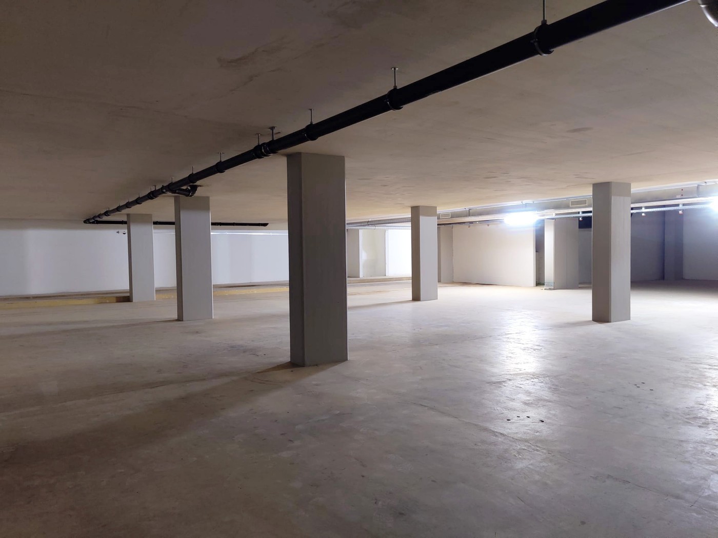 1683-1683m² compartiment de cave