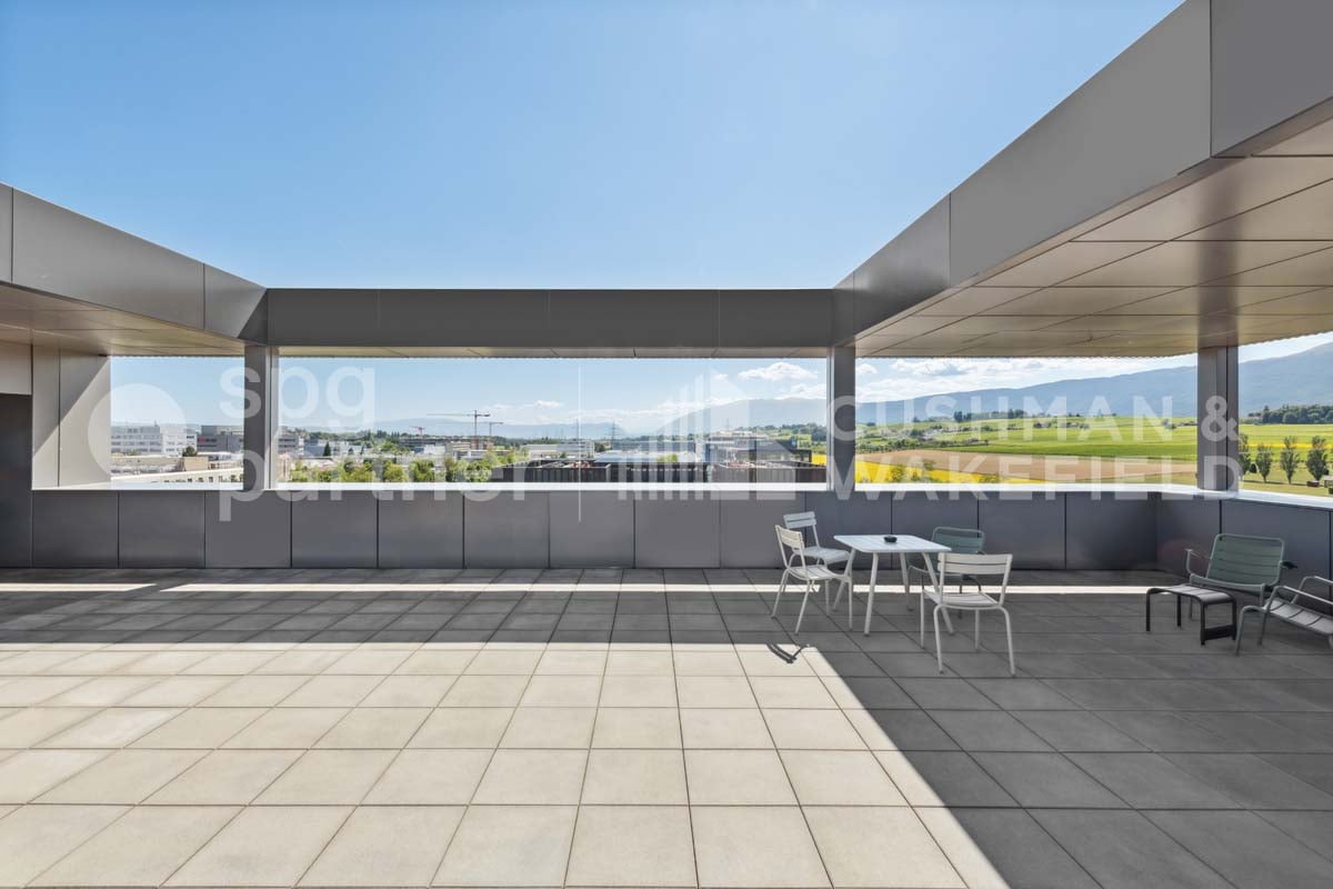 1600m² atelier, photo 9 sur 10