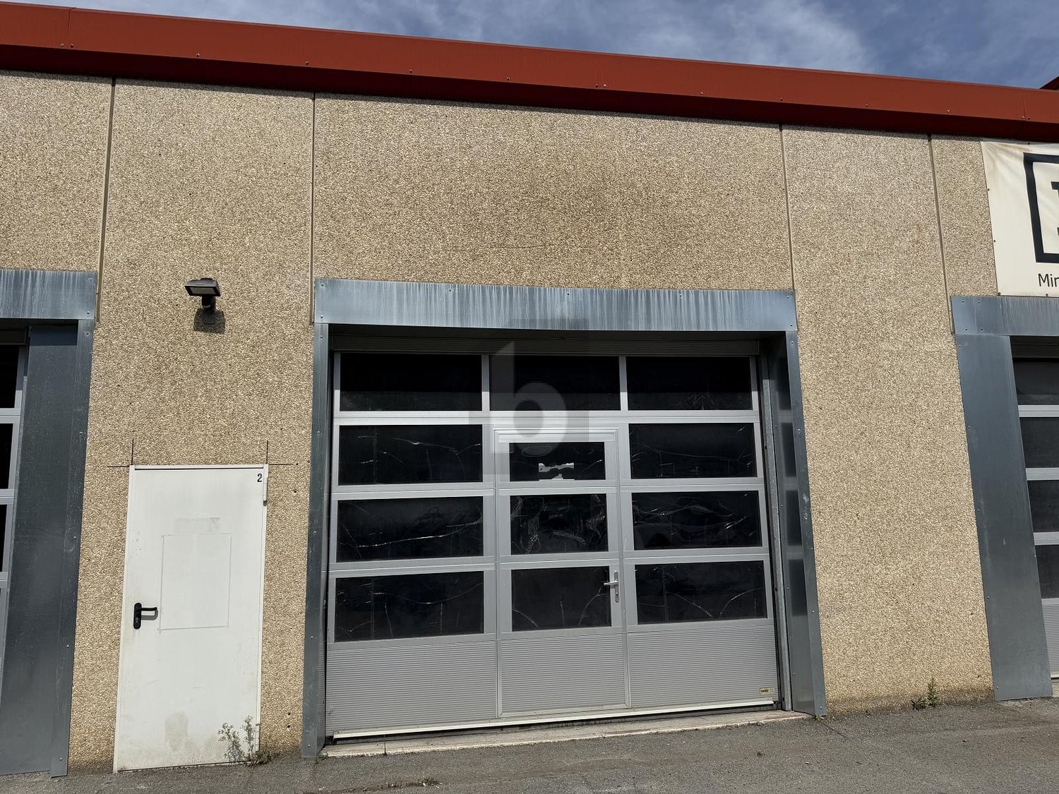 193m² industrial object