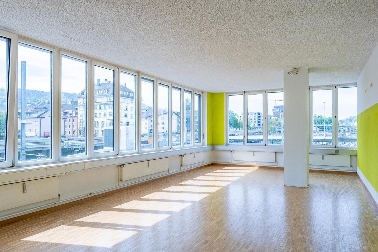 1532m² bureau
