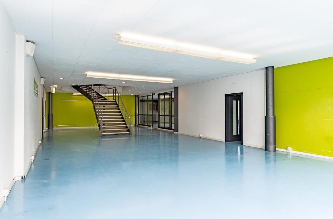 1532m² bureau