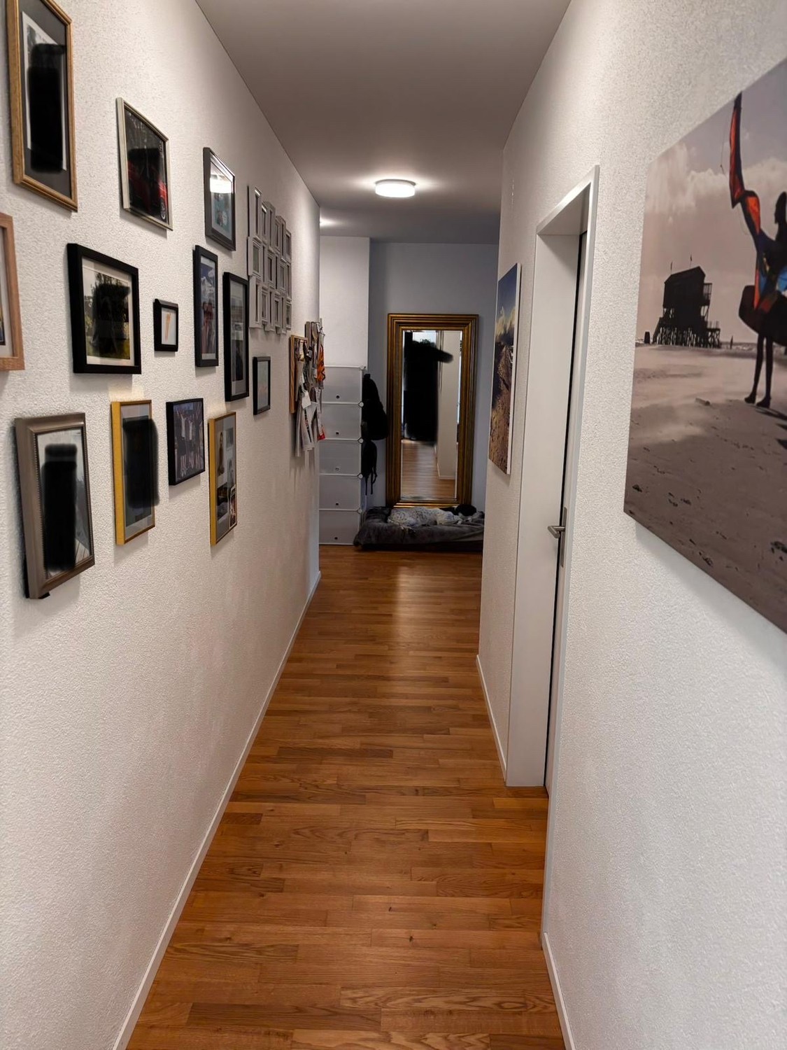 Habiter l'exceptionnel au 7ème étage – Panorama à 360° sur Horw, le lac et les montagnes !

Sur rendez-vous, nous recherchons un repreneur pour cet appartement de type penthouse en attique de 3,5 pièces, exclusif et baigné de lumière, à Horw.

Grâce à sa position élevée au 7ème étage et à sa terrass