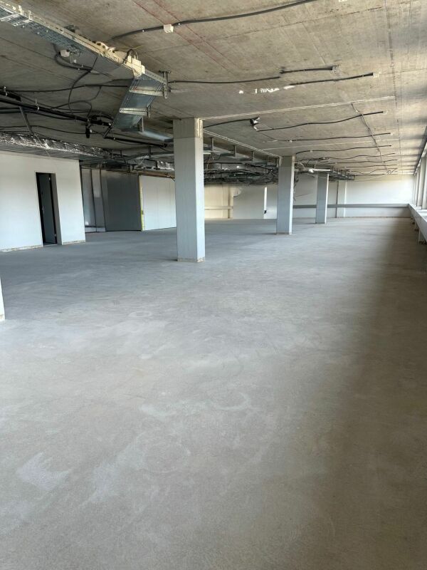 420m² bureau, photo 2 sur 6