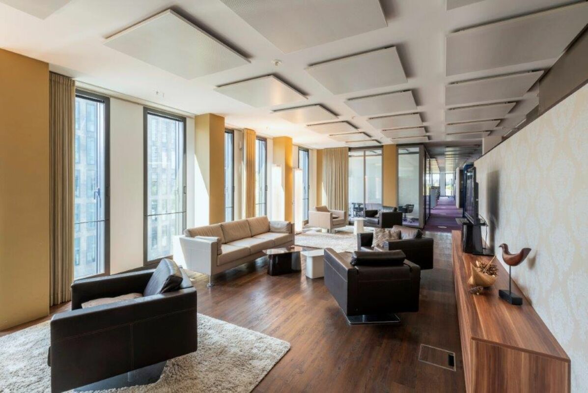 2500m² de bureaux