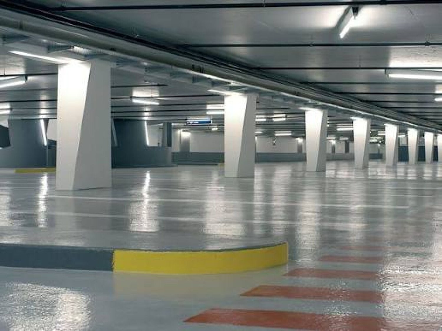 380m² shop, photo 8 sur 9