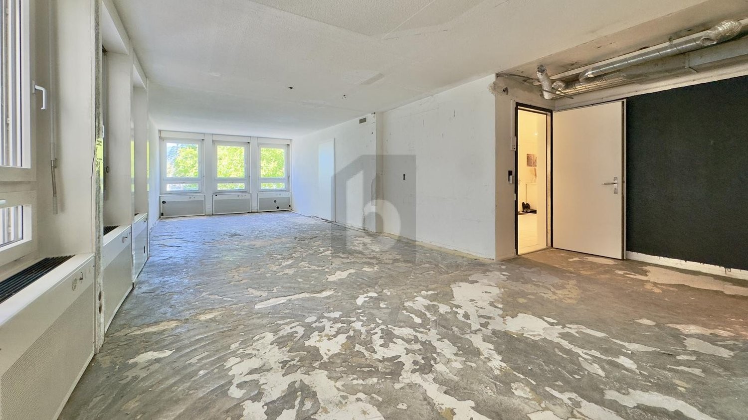 80m² de local commercial
