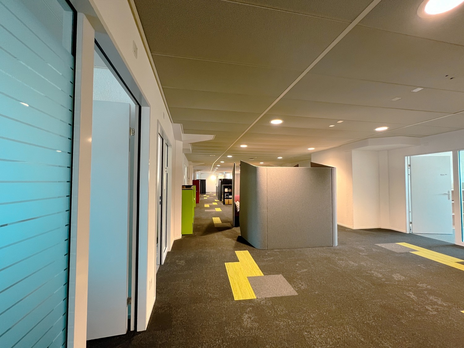 1817m² office, photo 10 sur 10